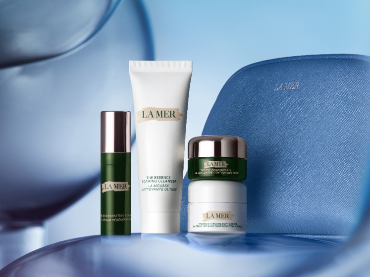 Worth $418, this 5-piece set is yours with $650+ purchases. Plus, receive The Lifting Eye Serum 5ml, with any $800+ purchase.